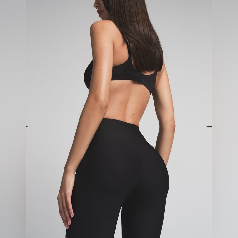SKIMS Body Butt Enhancing Butt Pad Shapewear Shorts Onyx Black NWT